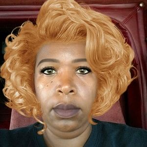 Meet your Posher, Ursula